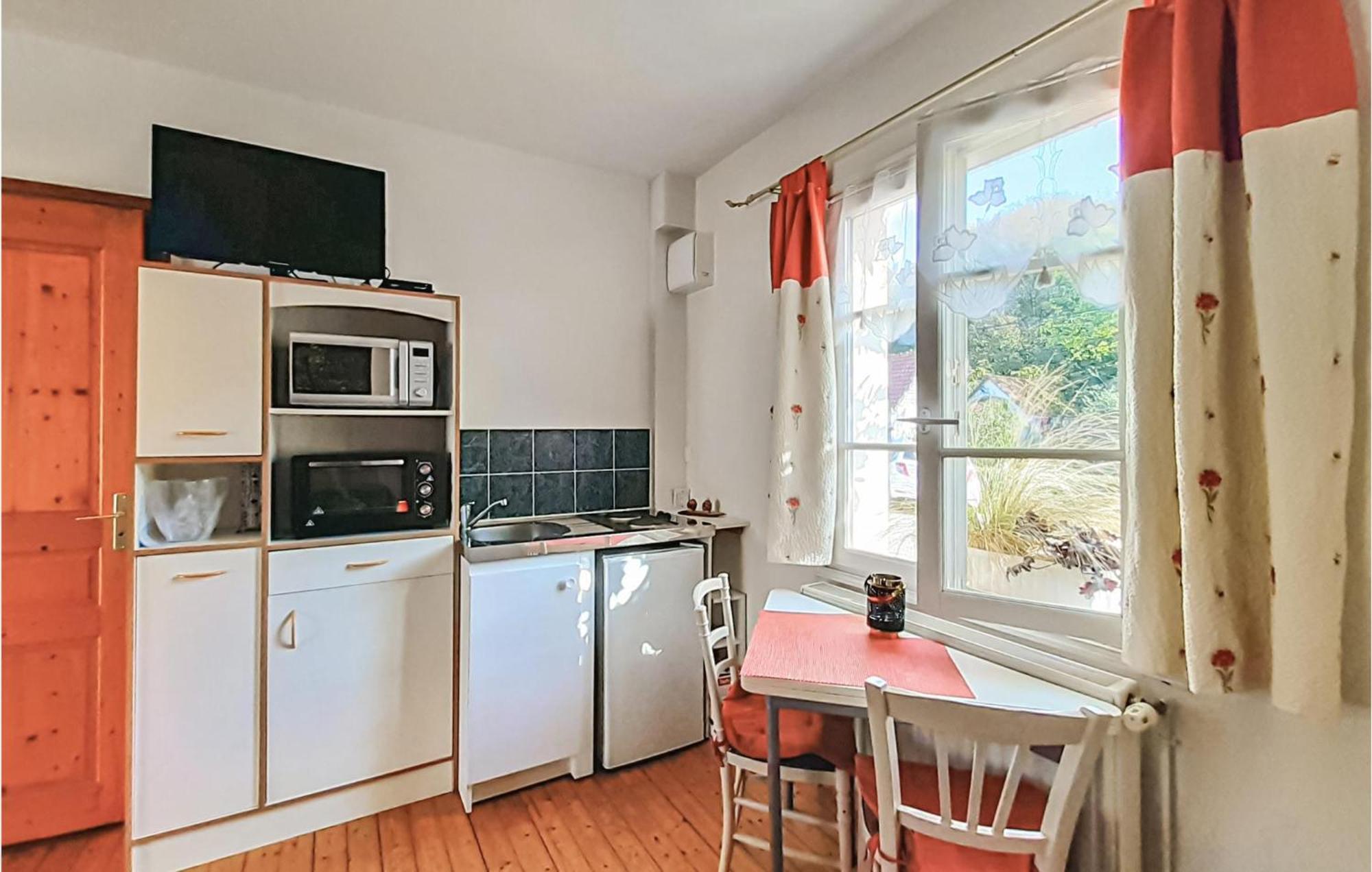 Gorgeous Apartment In Alette With Kitchenette المظهر الخارجي الصورة
