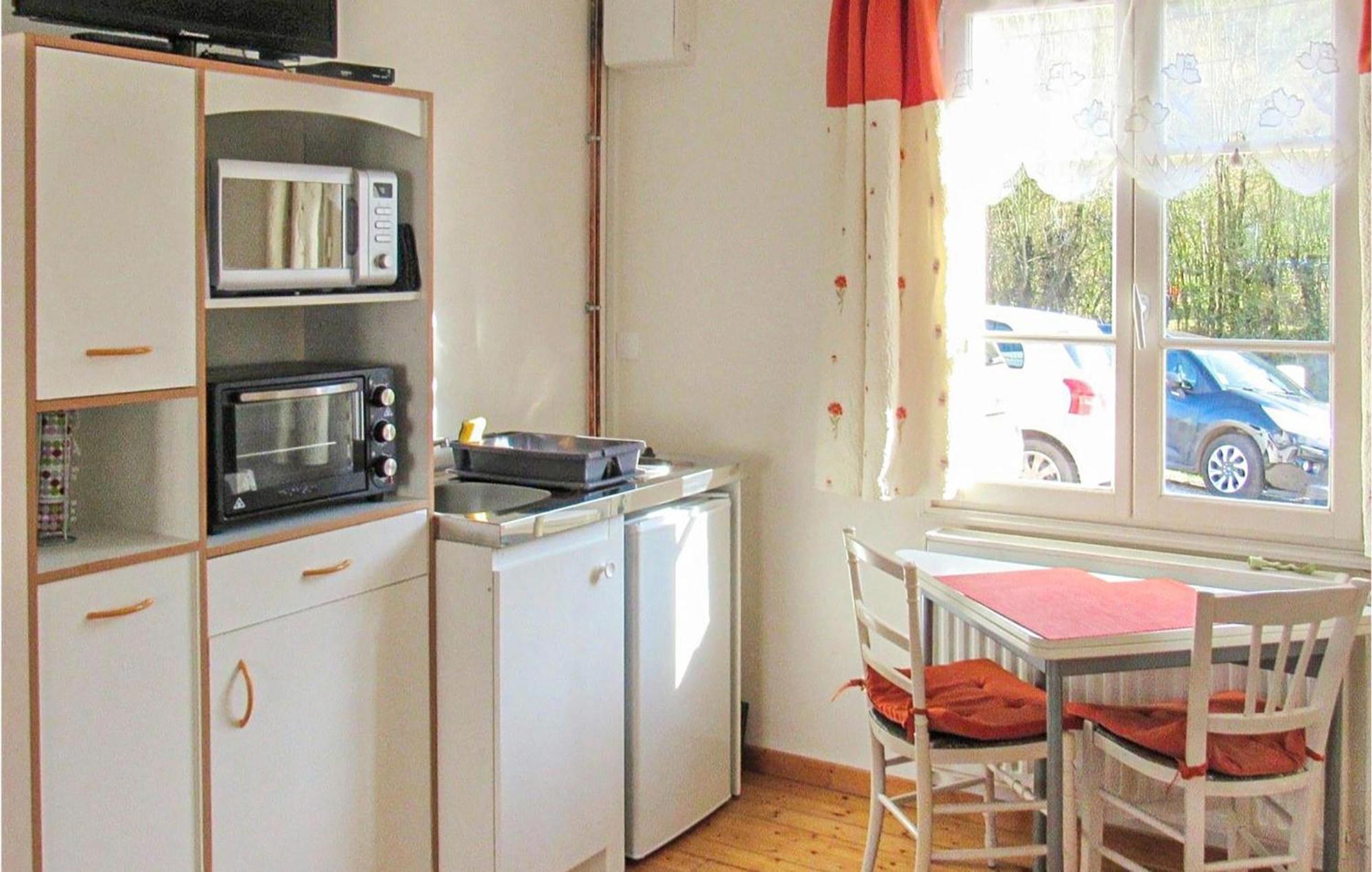 Gorgeous Apartment In Alette With Kitchenette المظهر الخارجي الصورة